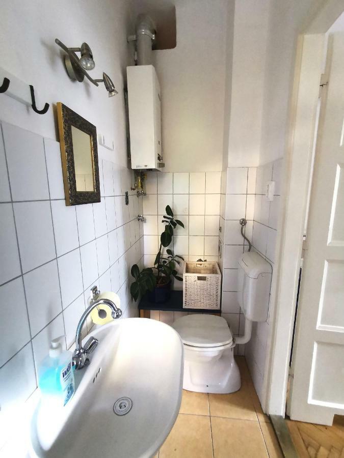 Appartamento Romantic Studio In Budapest 12Th District Close To Mom Park Esterno foto